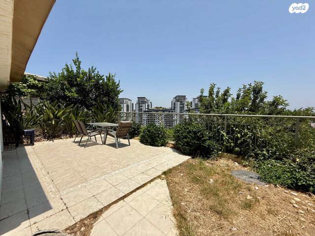 דירת גן, צופית, רמת חן, חיפה