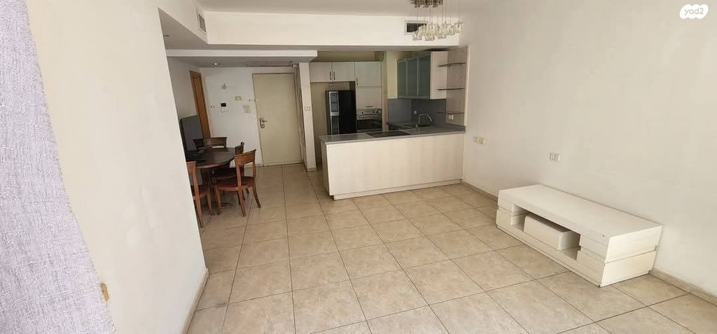 דירה, משה קול, המשתלה, תל אביב יפו