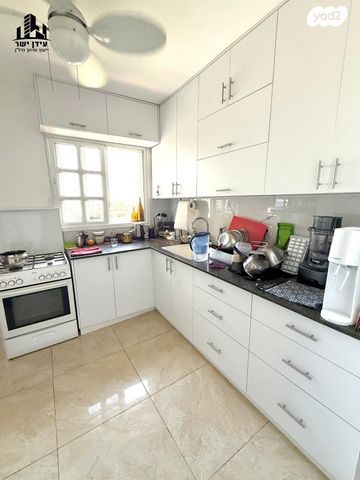 דירה, הגיבור האלמוני 44, יד אליהו, תל אביב יפו