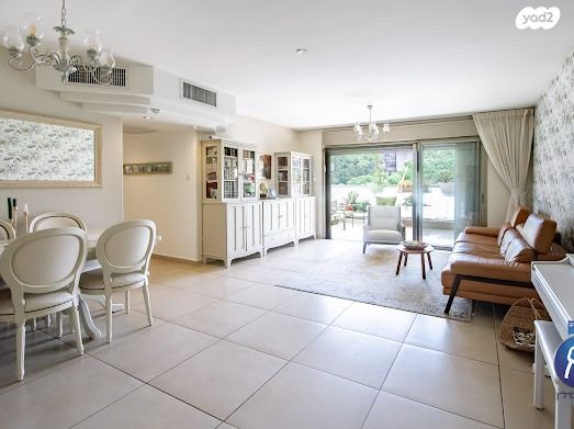 דירה, נווה גן, פתח תקווה