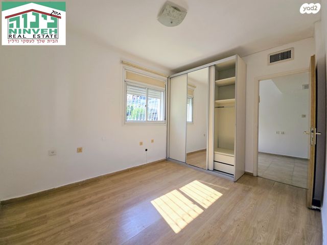 דירת גן, לב הפארק, רעננה