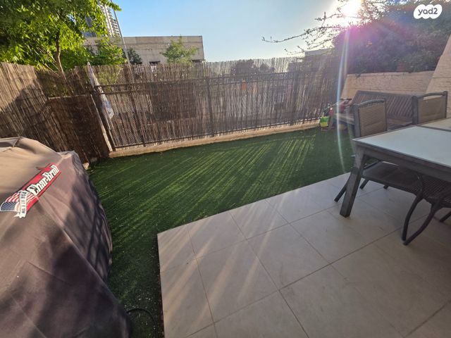 דירת גן, סיוון, הכרמים, מודיעין מכבים רעות