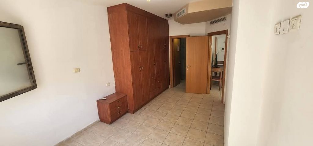 דירה, משה קול, המשתלה, תל אביב יפו