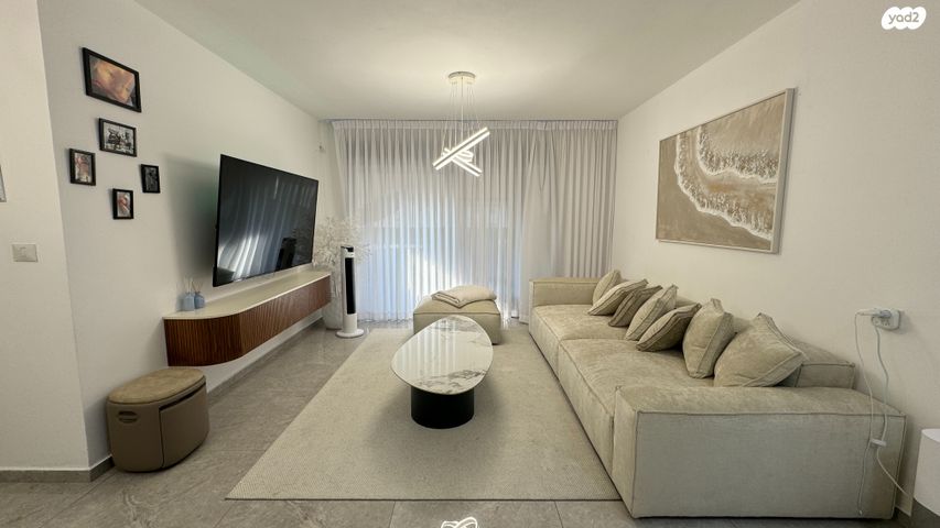 דירה, יפה ירקוני, עפולה