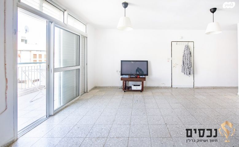 דירה, יוסף שכטר 4, הדר גנים, פתח תקווה