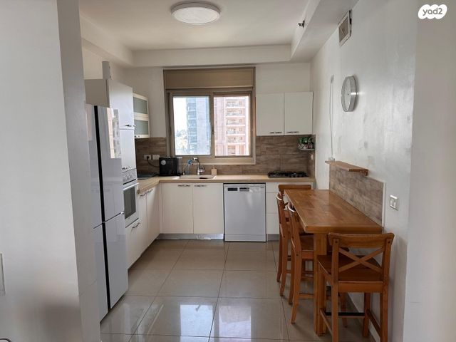 דירה, אדני פז 46, עין הים, חדרה