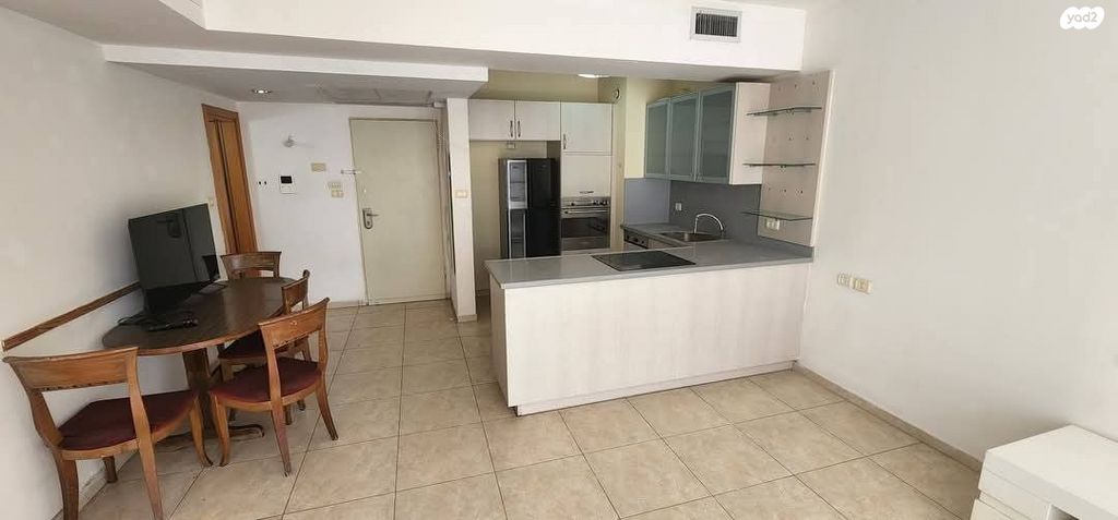 דירה, משה קול, המשתלה, תל אביב יפו