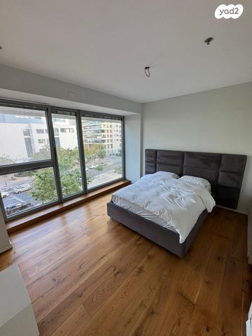 ניסים אלוני 5