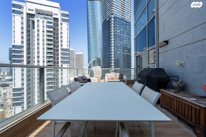 גג/ פנטהאוז, גבעתיים