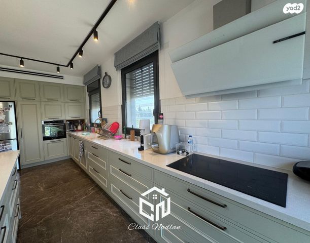 גג/ פנטהאוז, הביל"ויים, אזור הבילויים, רמת גן