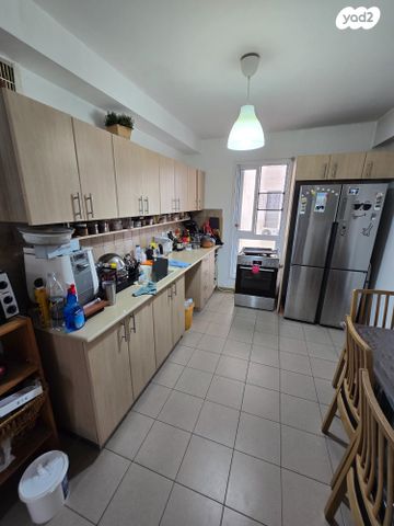 דירה, דרך אבא הלל, חרוזים, רמת גן