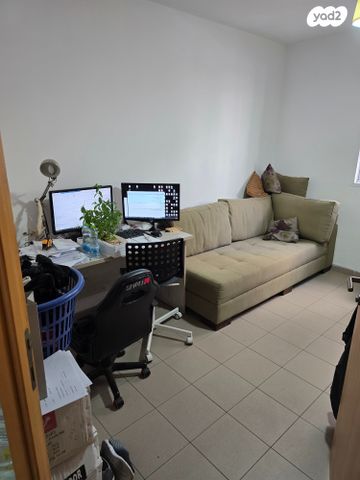 דירה, דרך אבא הלל, חרוזים, רמת גן