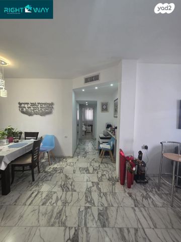 דירה, שאר העיר, הוד השרון