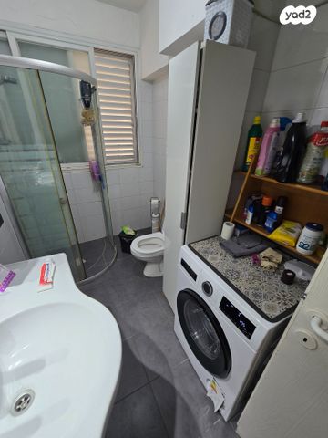 דירה, דרך אבא הלל, חרוזים, רמת גן