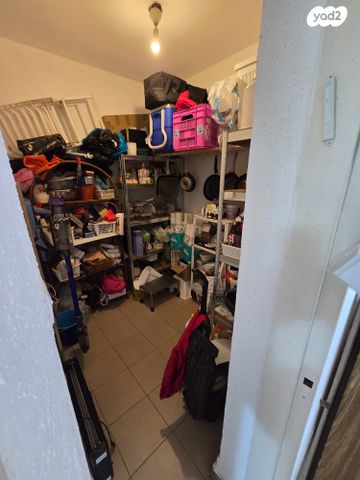 דירה, דרך אבא הלל, חרוזים, רמת גן