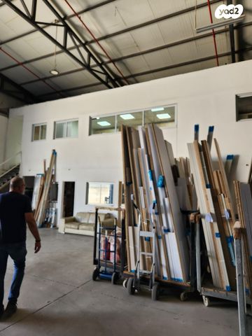 מחסנים, חמזה, כפר קאסם