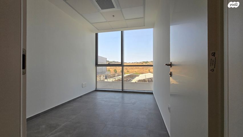 משרדים, שדרות התעשיות, מודיעין מכבים רעות