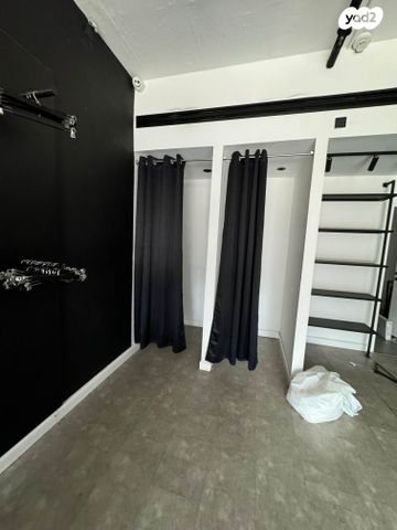 חנויות/ שטח מסחרי, מב"ת מערב, אזור תעשייה חדש, ראשון לציון