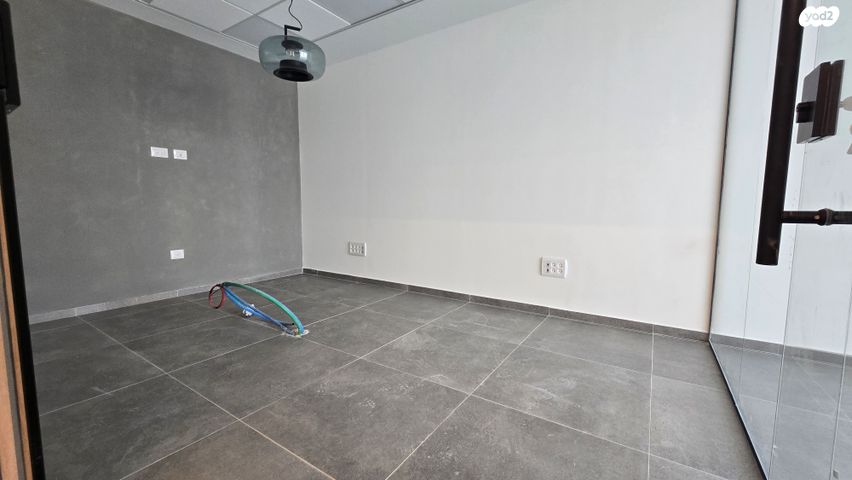 משרדים, שדרות התעשיות, מודיעין מכבים רעות