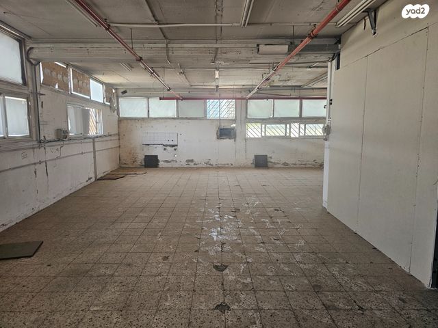 אזור תעשיה ג