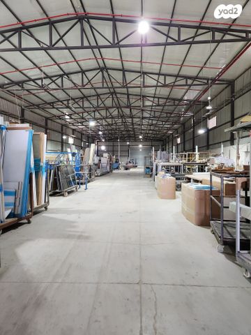 מחסנים, חמזה, כפר קאסם