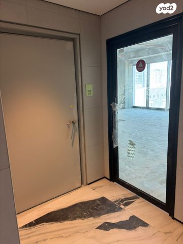 משרדים, צריפין החדשה, באר יעקב