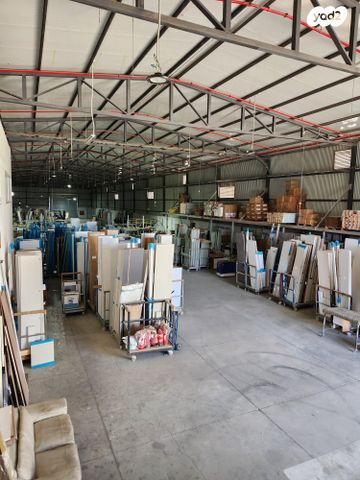 מחסנים, חמזה, כפר קאסם