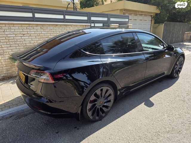 טסלה מודל 3