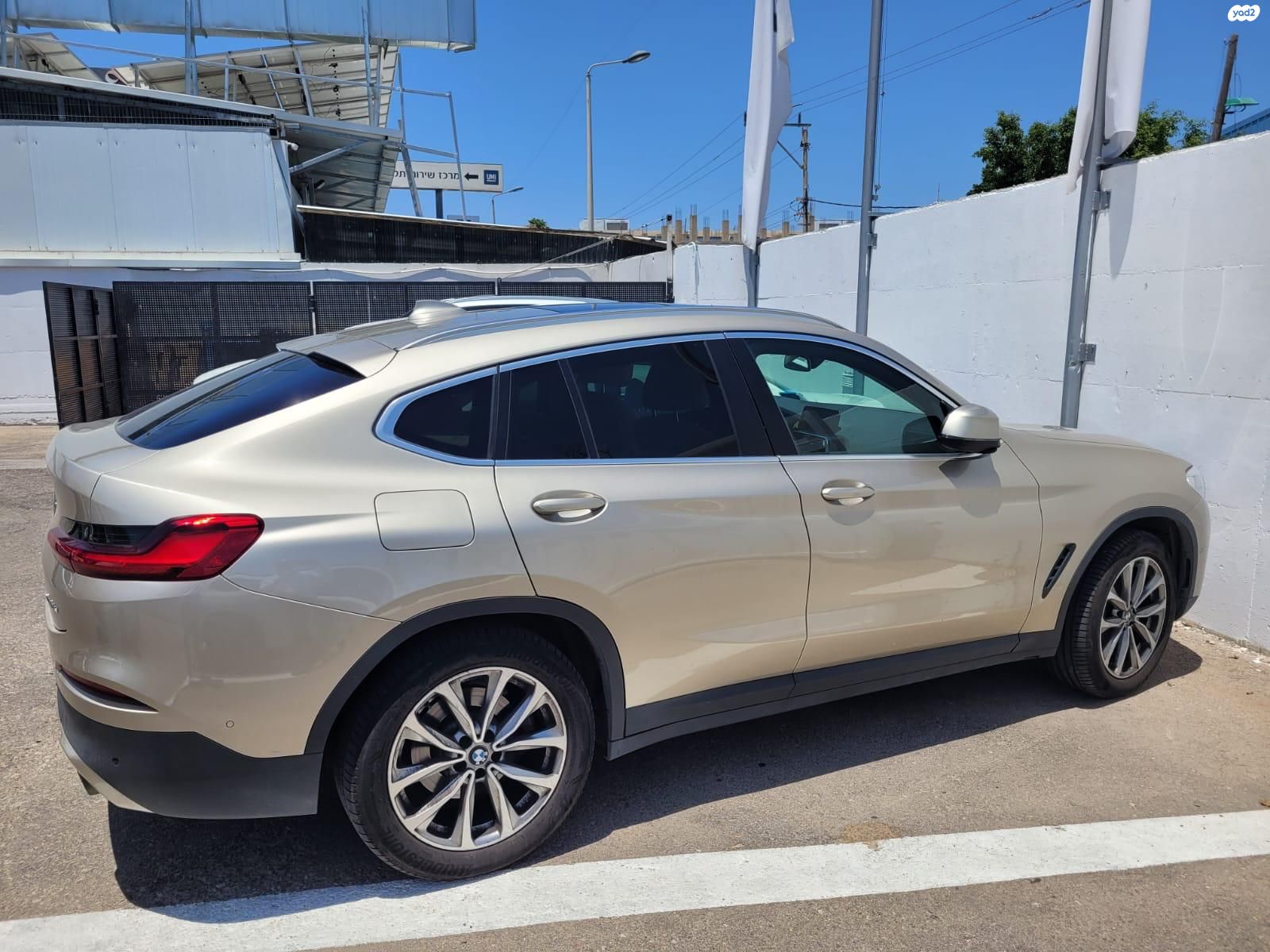 מודעת רכב ב מ וו X4