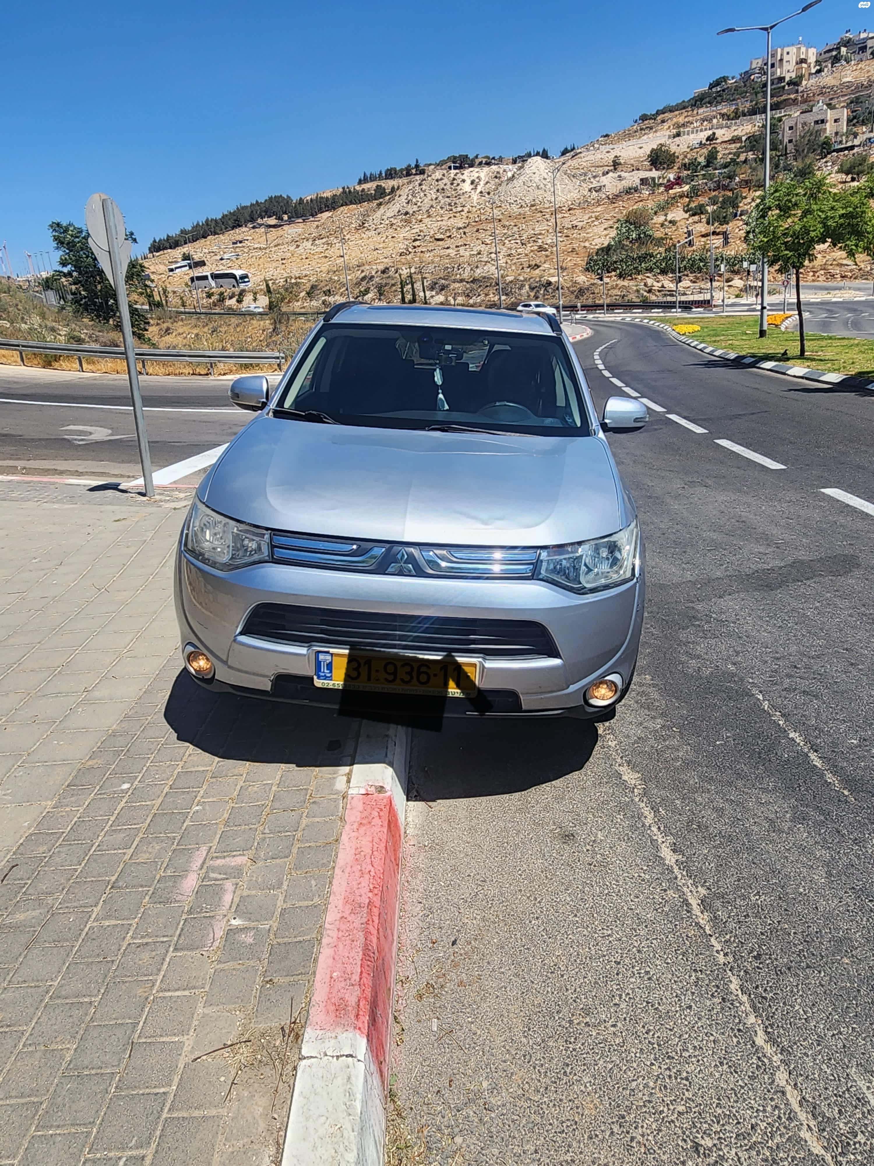 מודעת רכב מיצובישי אאוטלנדר
