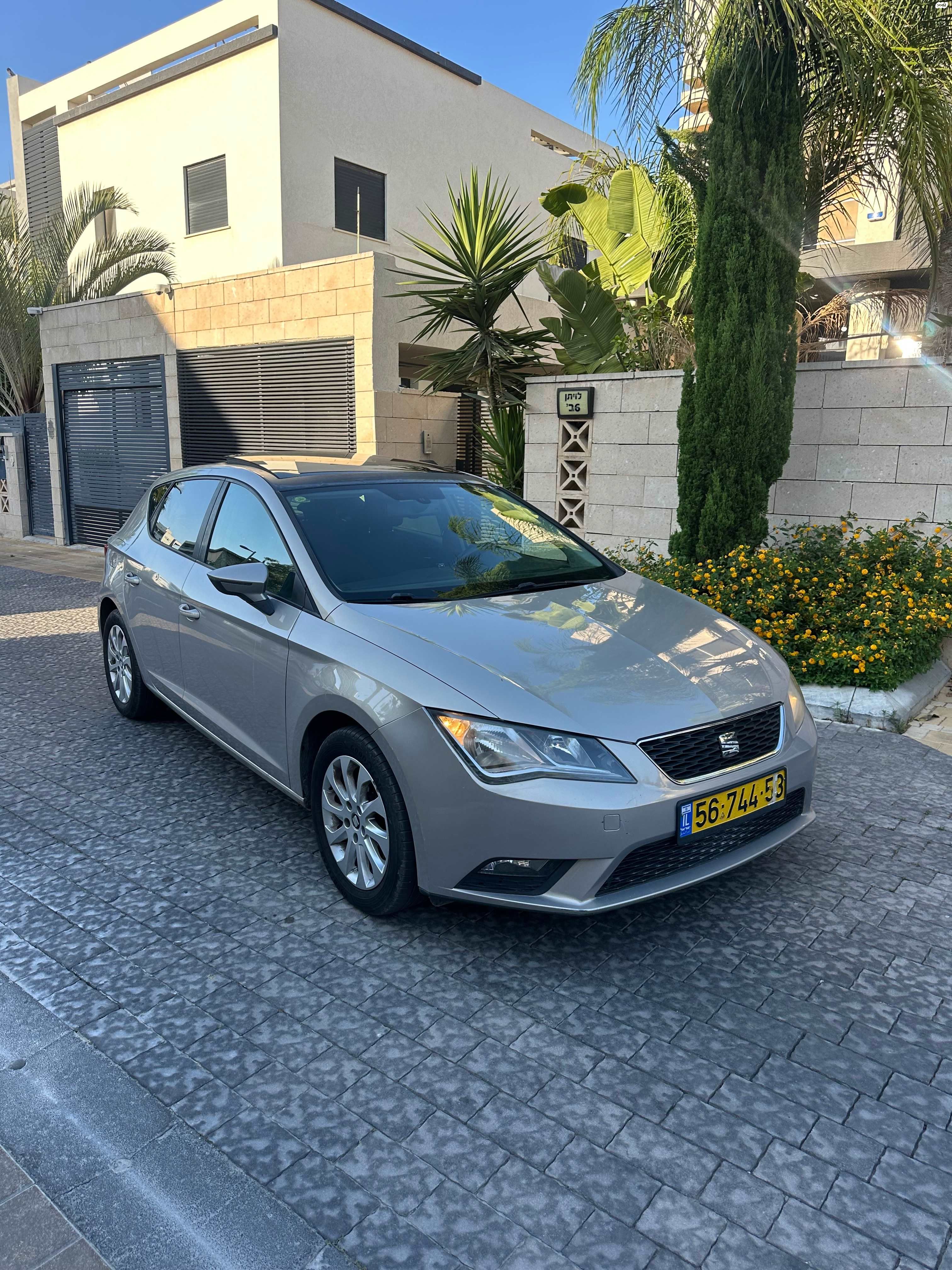 מודעת רכב סיאט לאון