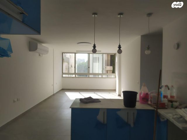 משה שרת 16