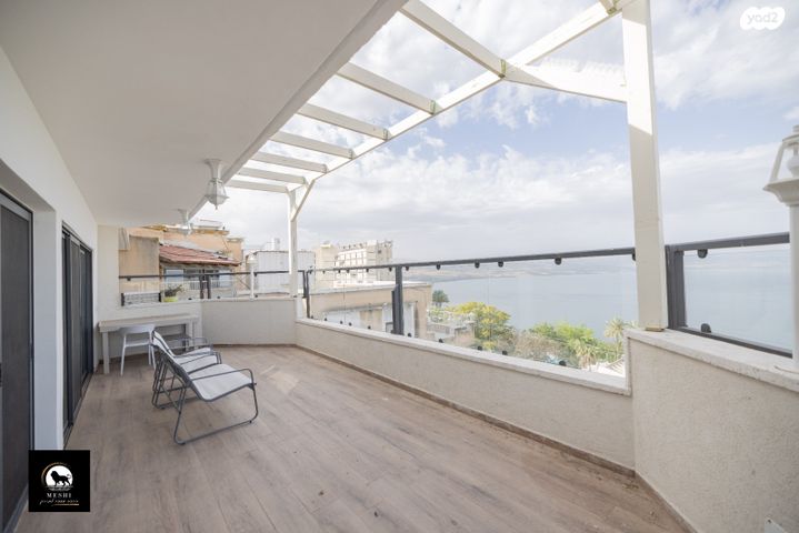 גג/ פנטהאוז, השומר, שיכון עובדים, טבריה