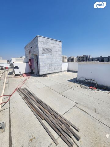 גג/ פנטהאוז, שוהם 40, אבני חן, חריש