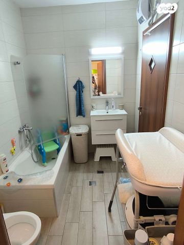 דירה, משה קהירי, רמות הרכס, באר שבע