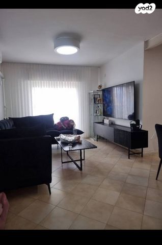 דירה, שלמה בן יוסף, ארמון הנציב, תלפיות מזרח, ירושלים