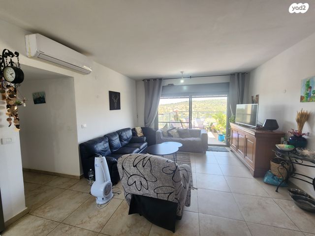 גג/ פנטהאוז, שוהם 40, אבני חן, חריש