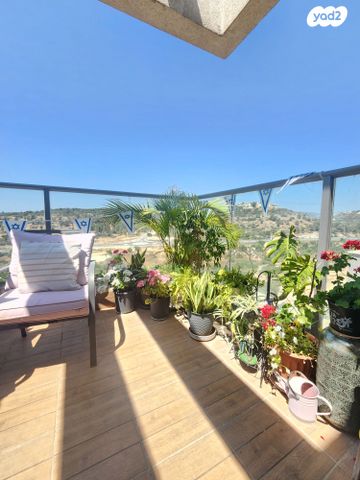 גג/ פנטהאוז, שוהם 40, אבני חן, חריש