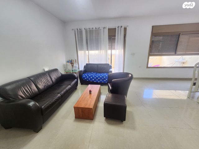 דירה, אבני חן, חריש