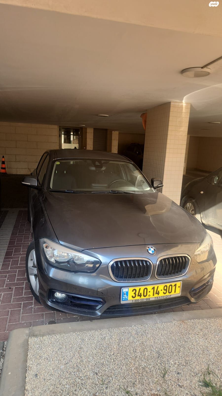מודעת רכב ב מ וו סדרה 1