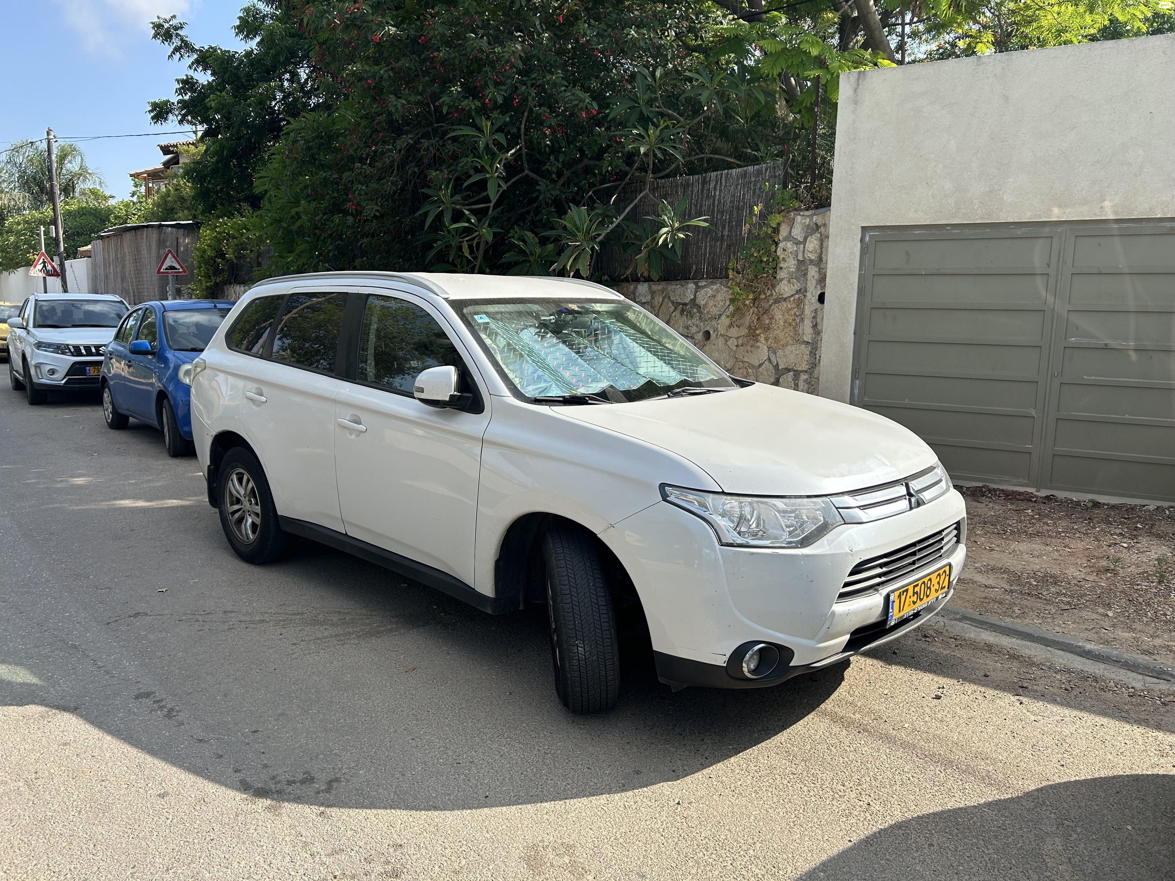 מודעת רכב מיצובישי אאוטלנדר