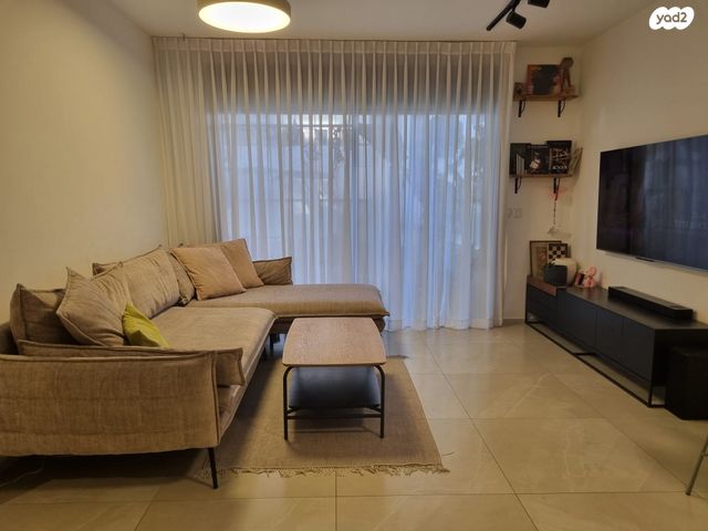 שייקה אופיר 14