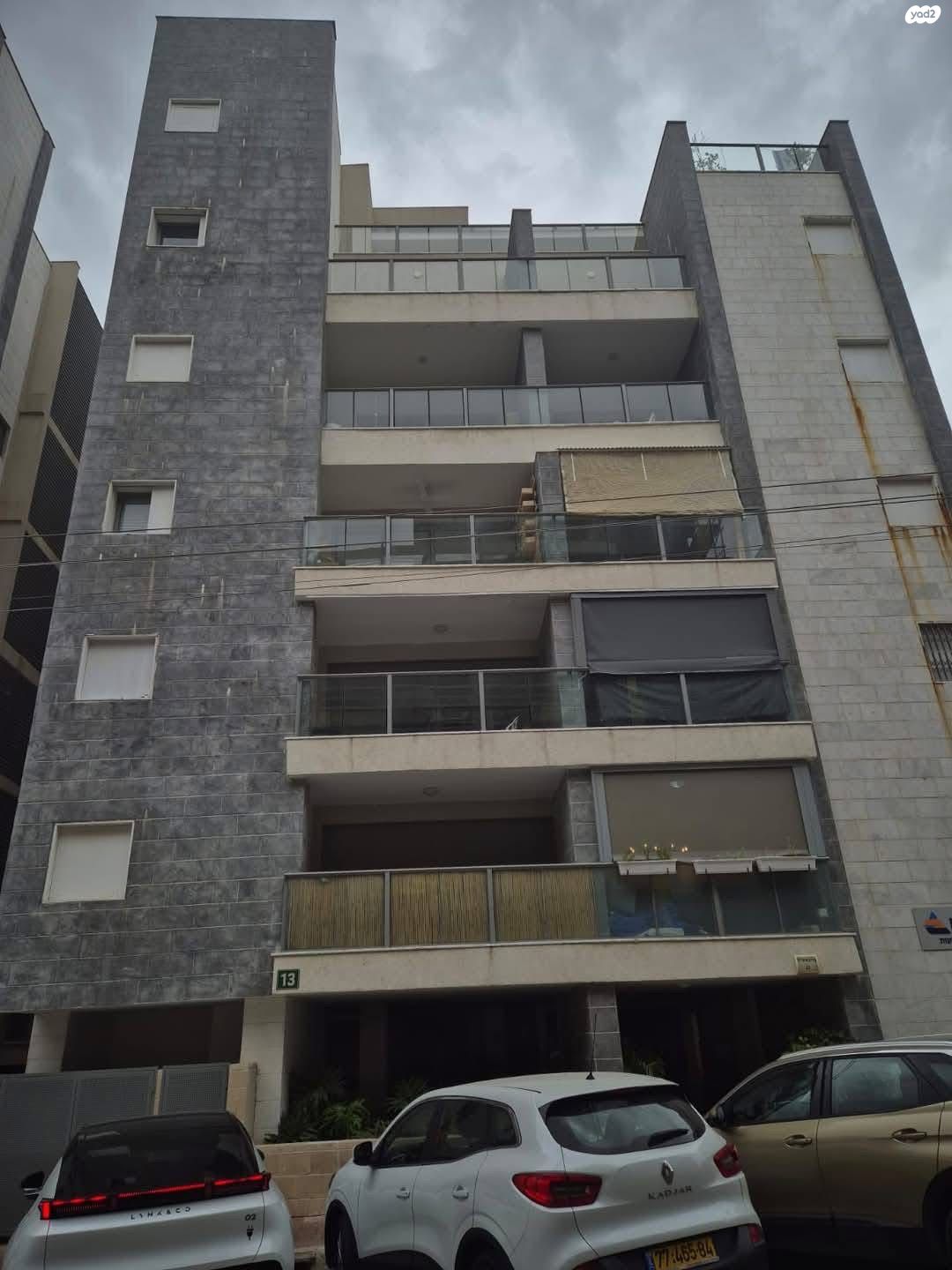 חיים צבי גרינשטיין 13