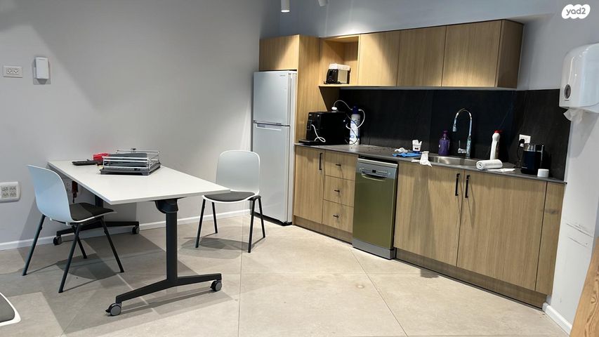 משרדים, בורסה, רמת גן