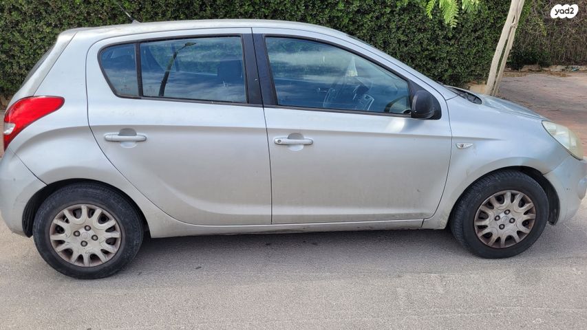מודעת רכב יונדאי i20