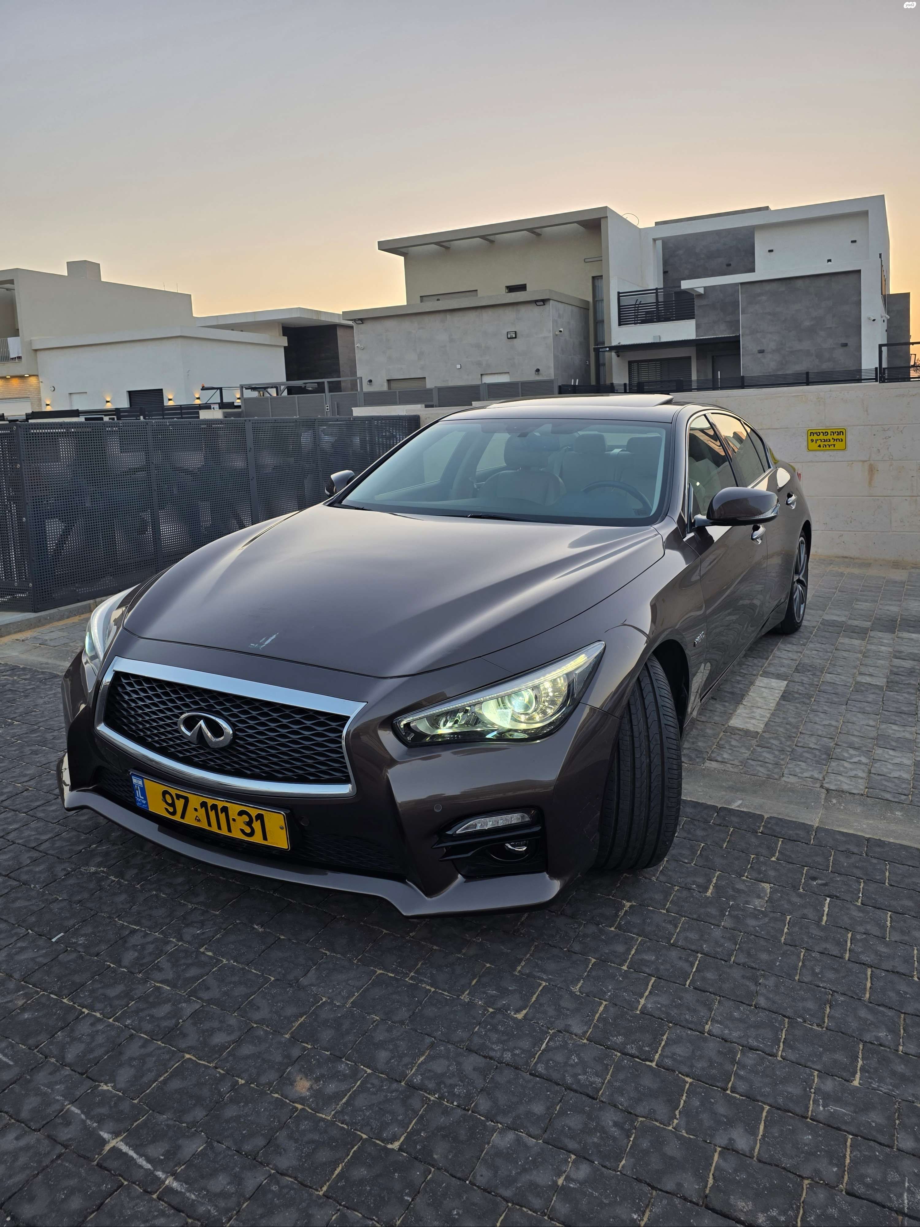 מודעת רכב אינפיניטי Q50