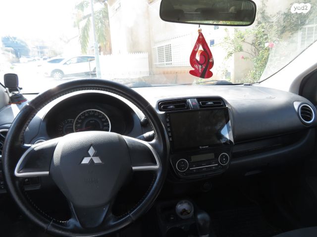 מודעת רכב מיצובישי אטראז'