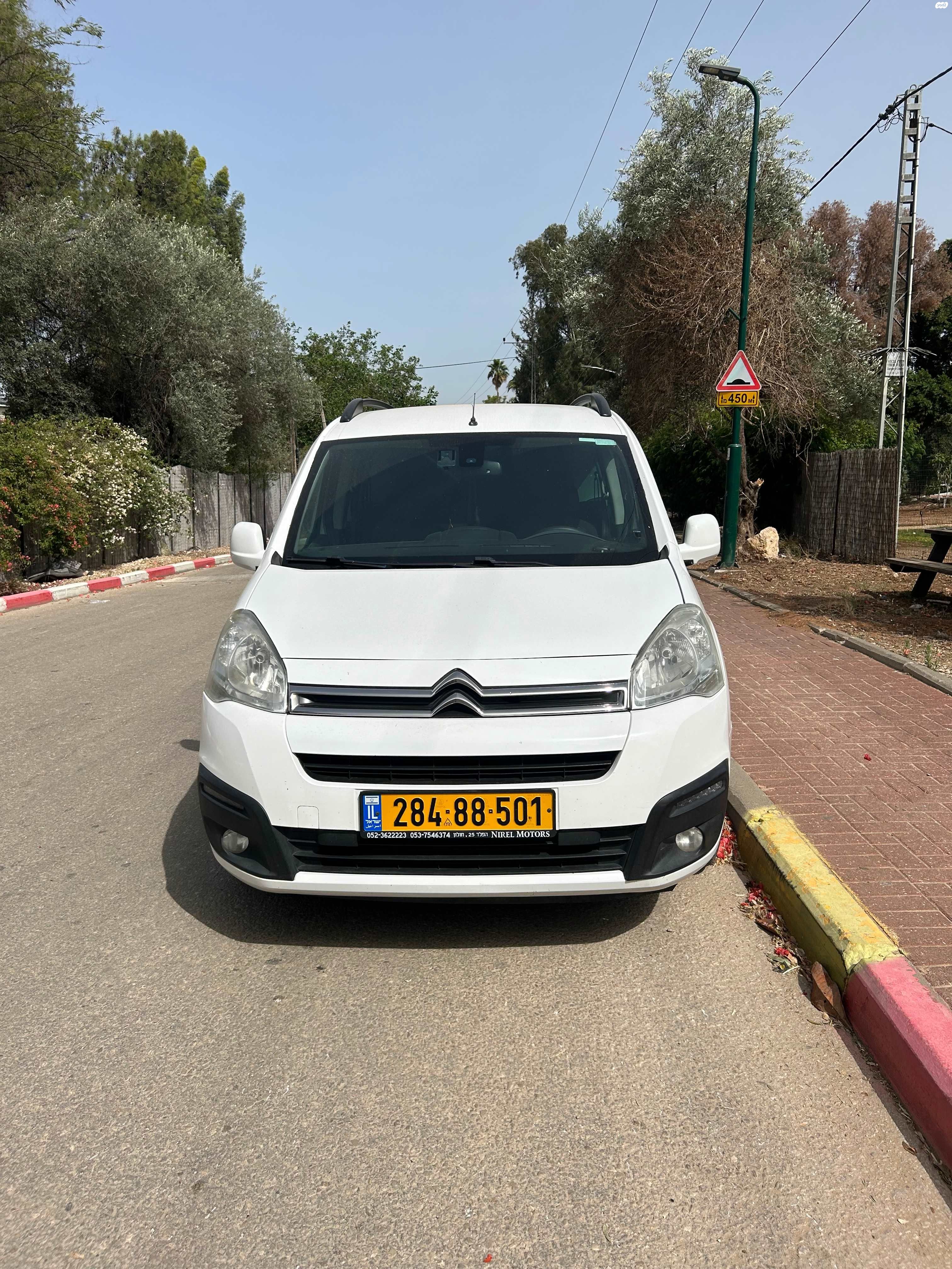 מודעת רכב סיטרואן ברלינגו