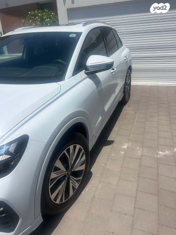 מודעת רכב אאודי Q4 e-tron