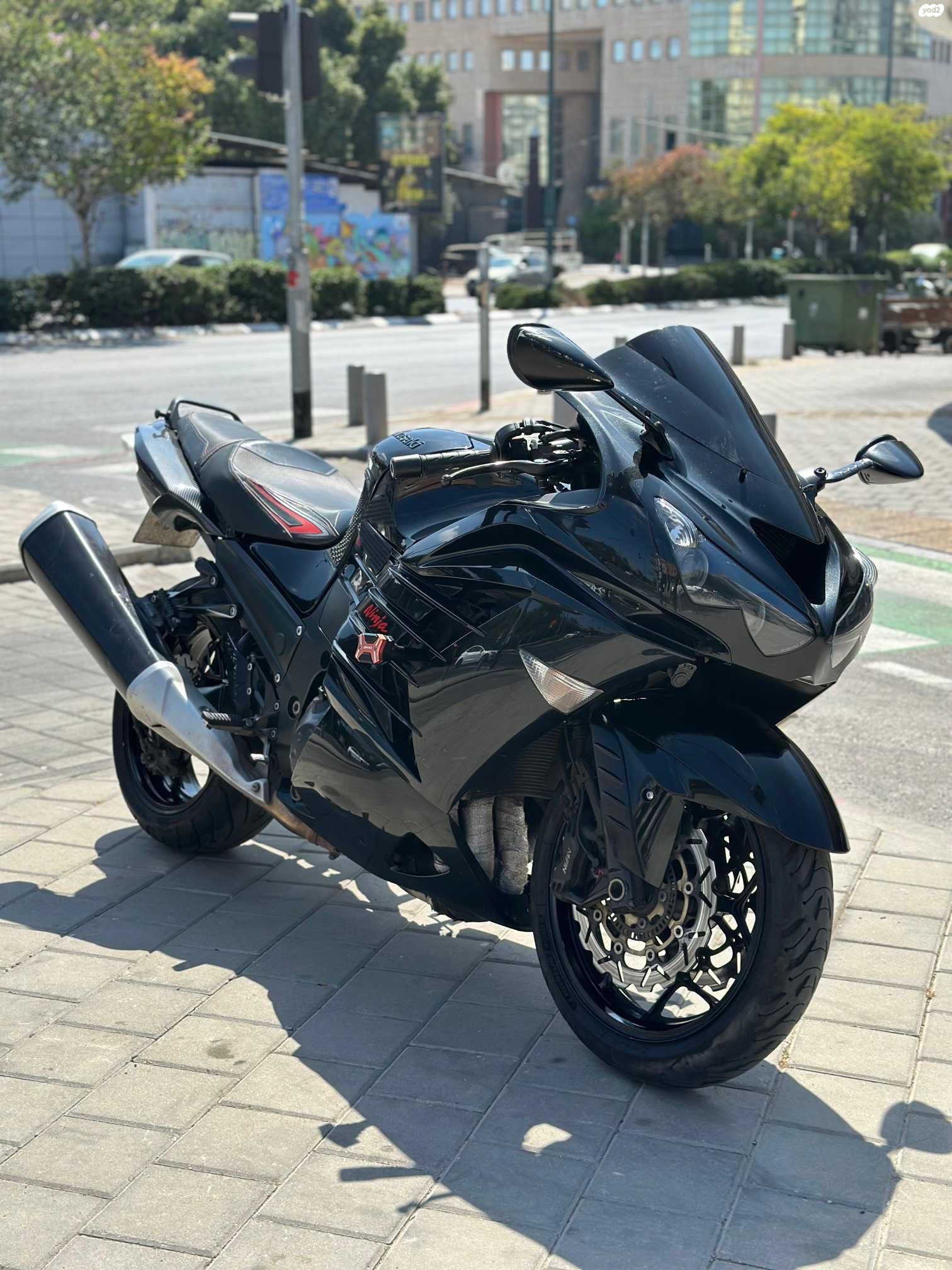 מודעת רכב קאוואסאקי ZZR1400
